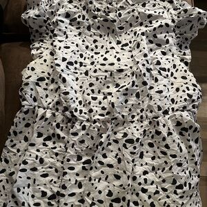 SHEIN Monochrome Ruffle Blouse